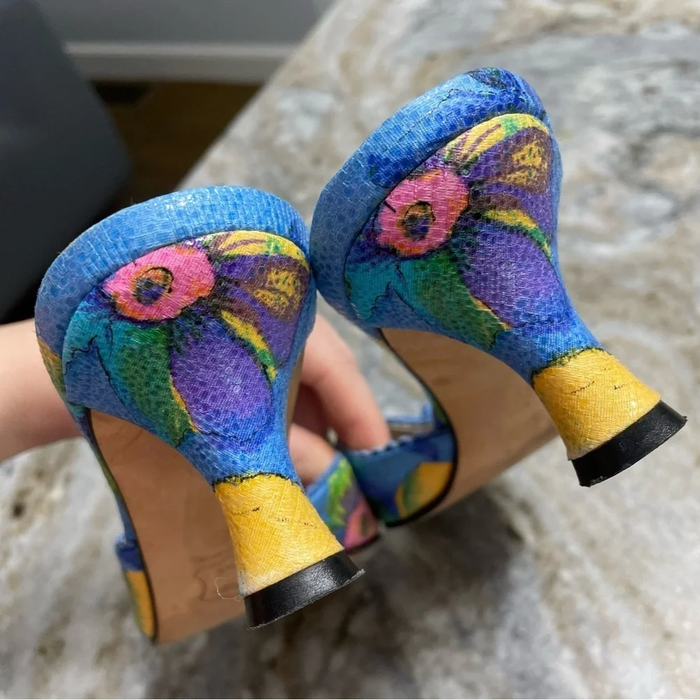 Stuart Weitzman Vintage Kitten Heel Floral Sandals Women’s 7.5 - Picture 8 of 13